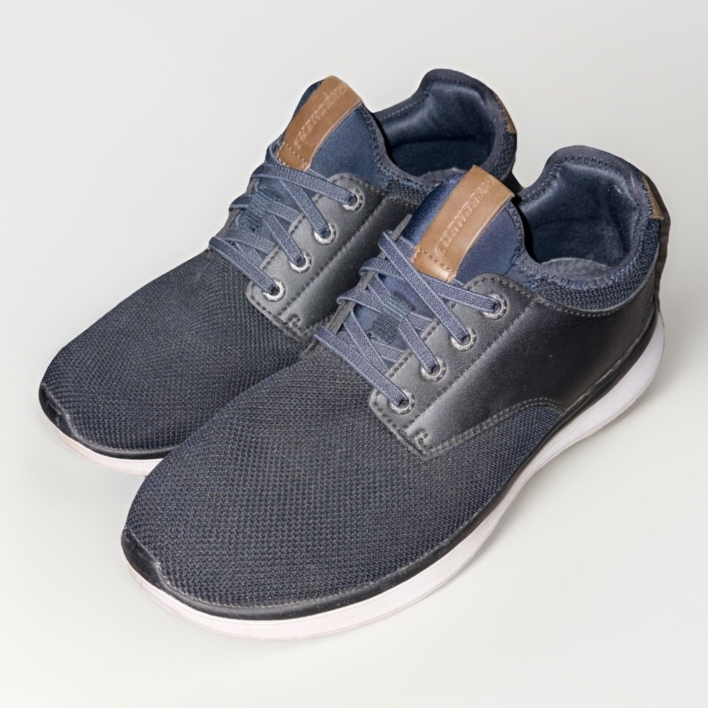 Skechers Shoes Mens Sz 9 Streetwear Relaxed Fit Sneaker Navy Black Lace Up